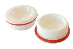 Hovedbilde S&AElig;PLAST PLUGG 2" HVIT GROVGJ.